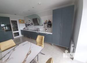 5-к квартира, вторичка, 176м2, 9/12 этаж