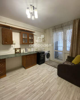 2-к квартира, вторичка, 60м2, 1/3 этаж