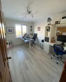 3-к квартира, вторичка, 58м2, 7/9 этаж