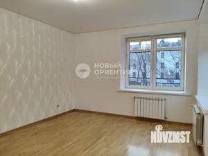 4-к квартира, вторичка, 140м2, 2/10 этаж