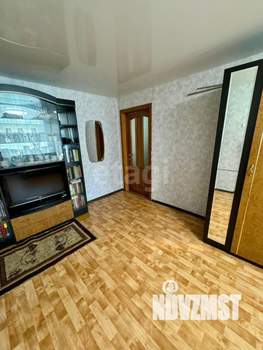 2-к квартира, вторичка, 42м2, 1/5 этаж