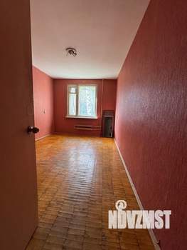 3-к квартира, вторичка, 58м2, 2/5 этаж