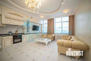 3-к квартира, вторичка, 120м2, 16/19 этаж