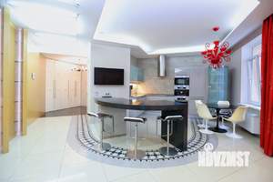 3-к квартира, вторичка, 126м2, 6/11 этаж