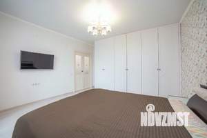 2-к квартира, вторичка, 68м2, 13/23 этаж