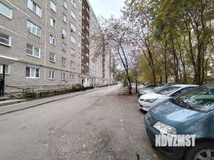 3-к квартира, вторичка, 53м2, 1/9 этаж
