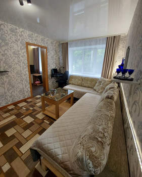 2-к квартира, вторичка, 42м2, 1/4 этаж