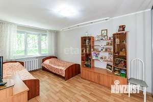 2-к квартира, вторичка, 39м2, 1/5 этаж
