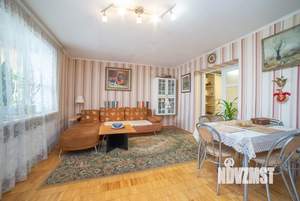 2-к квартира, вторичка, 63м2, 2/10 этаж