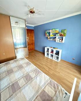 3-к квартира, вторичка, 58м2, 8/9 этаж
