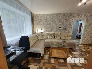2-к квартира, вторичка, 42м2, 1/4 этаж