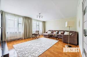3-к квартира, вторичка, 81м2, 1/6 этаж