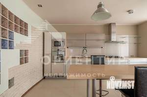 4-к квартира, вторичка, 163м2, 6/10 этаж