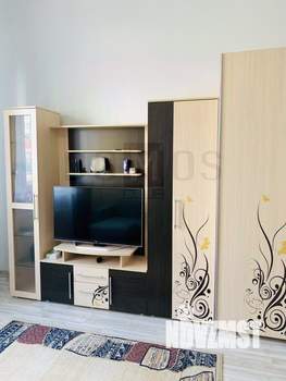 2-к квартира, вторичка, 58м2, 1/25 этаж