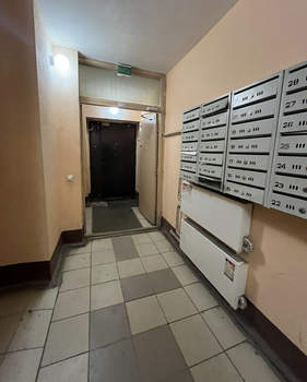 1-к квартира, вторичка, 42м2, 1/10 этаж