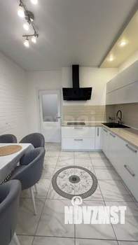 2-к квартира, вторичка, 60м2, 1/3 этаж