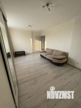 3-к квартира, вторичка, 65м2, 11/37 этаж
