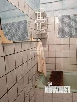2-к квартира, вторичка, 42м2, 1/4 этаж
