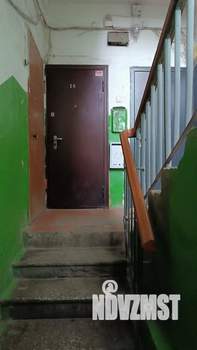 2-к квартира, вторичка, 40м2, 1/4 этаж