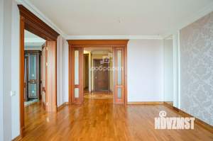 3-к квартира, вторичка, 112м2, 9/25 этаж