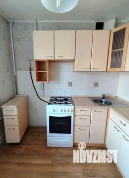 2-к квартира, вторичка, 43м2, 1/9 этаж