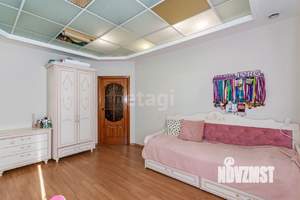 4-к квартира, вторичка, 143м2, 2/6 этаж