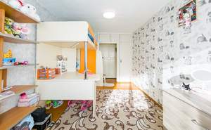 3-к квартира, вторичка, 57м2, 5/5 этаж