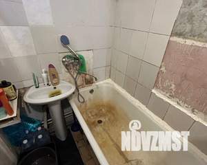 2-к квартира, вторичка, 43м2, 1/9 этаж