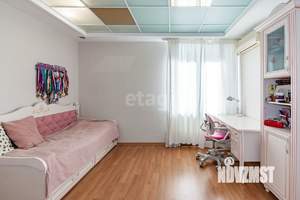4-к квартира, вторичка, 143м2, 2/6 этаж