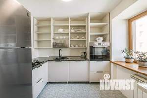 3-к квартира, вторичка, 76м2, 9/10 этаж