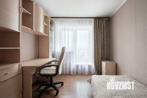 3-к квартира, вторичка, 70м2, 9/9 этаж