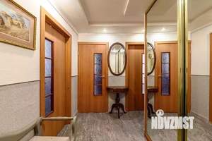 2-к квартира, вторичка, 58м2, 1/5 этаж