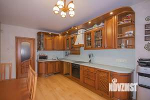 3-к квартира, вторичка, 106м2, 2/13 этаж