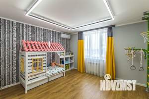 3-к квартира, вторичка, 95м2, 23/28 этаж