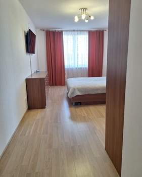 3-к квартира, вторичка, 90м2, 9/18 этаж