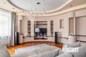 4-к квартира, вторичка, 163м2, 6/10 этаж