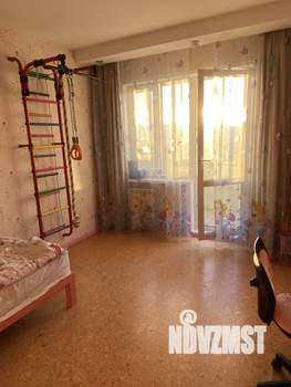 3-к квартира, вторичка, 104м2, 10/10 этаж