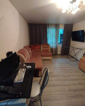 2-к квартира, вторичка, 43м2, 1/9 этаж