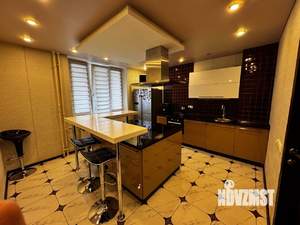 2-к квартира, вторичка, 82м2, 3/10 этаж
