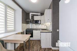 2-к квартира, вторичка, 42м2, 8/9 этаж