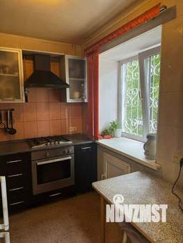 2-к квартира, вторичка, 39м2, 1/4 этаж