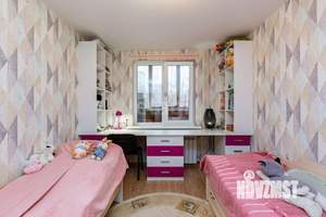 3-к квартира, вторичка, 97м2, 1/9 этаж