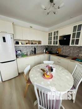 2-к квартира, вторичка, 66м2, 3/13 этаж