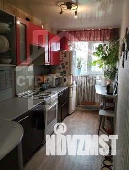 3-к квартира, вторичка, 58м2, 9/9 этаж