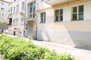 3-к квартира, вторичка, 60м2, 1/6 этаж