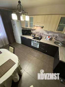 2-к квартира, вторичка, 63м2, 7/18 этаж
