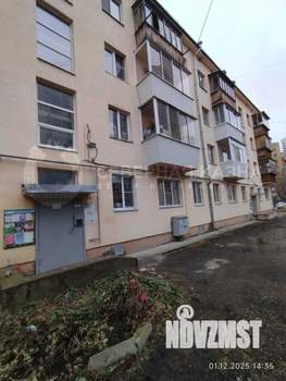 2-к квартира, вторичка, 45м2, 1/4 этаж