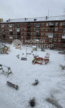 2-к квартира, вторичка, 42м2, 4/5 этаж