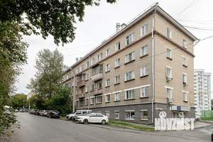 2-к квартира, вторичка, 43м2, 1/4 этаж