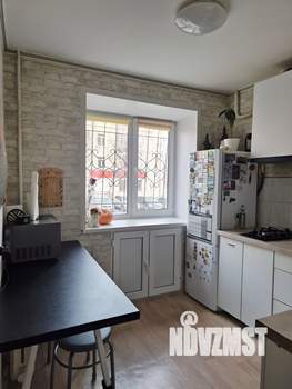 2-к квартира, вторичка, 42м2, 1/5 этаж